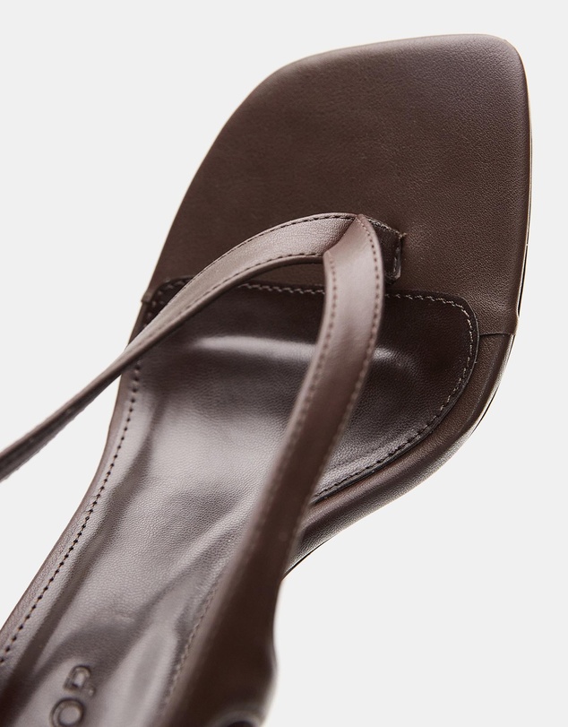 TOPSHOP - Farley Toe Thong Heeled Sandals