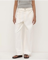 Assembly Label - Loose Fit Jeans