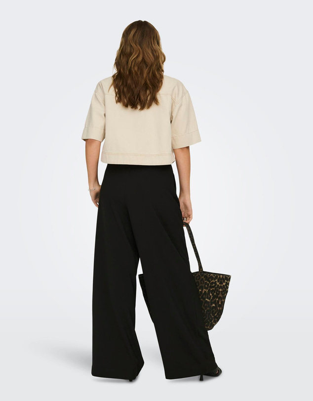 ONLY - Cleo-Masia Cropped Shirt