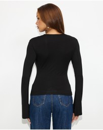 Dazie - Balmoral V-Neck Lace Top