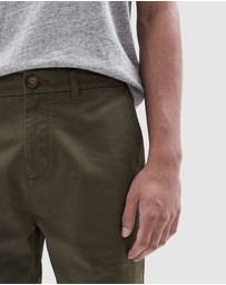 UNISON - Slim Chino Short