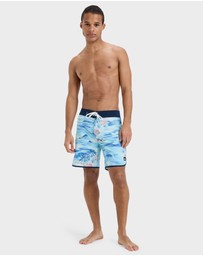 Quiksilver - Mens Surfsilk 18