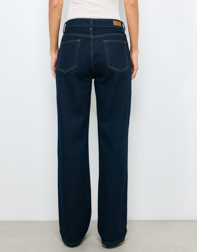 AERE - Aurelia Straight Leg Jeans