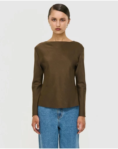 Staple the Label - Dakota Bias Top
