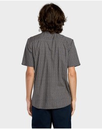 Volcom - Mens Scaller Stone Woves Short Sleeve Shirt