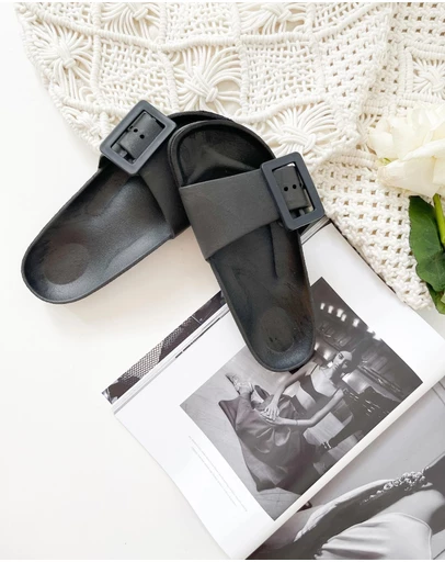 Esther & Co - Summer Slides - Black