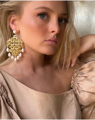 Kitte - Chateau Earrings - Gold/Pearl