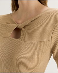 Review - Bella Top