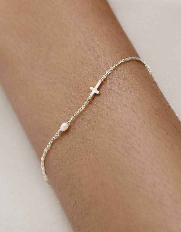 SAINT VALENTINE - Cross & Pearl Bracelet - Silver - ICONIC EXCLUSIVE
