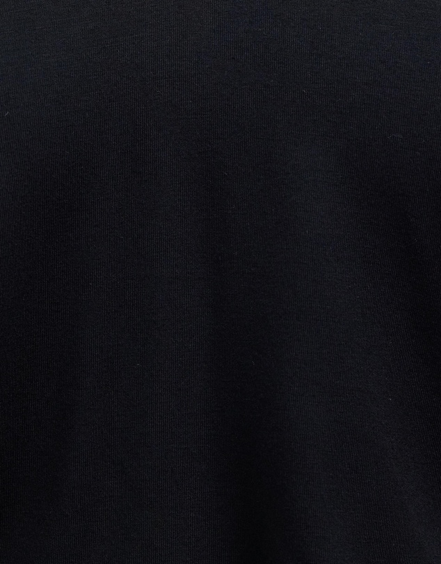 Atmos&Here Curvy - Essential Long Sleeve V-Neck T-Shirt