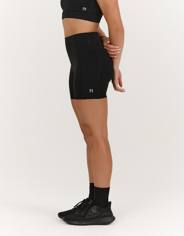 Muscle Republic - Sculpt Bonded Waist Pocket Biker Shorts