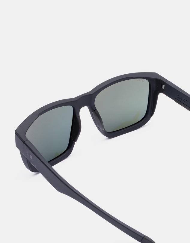Otis - Request Sport - Polarised