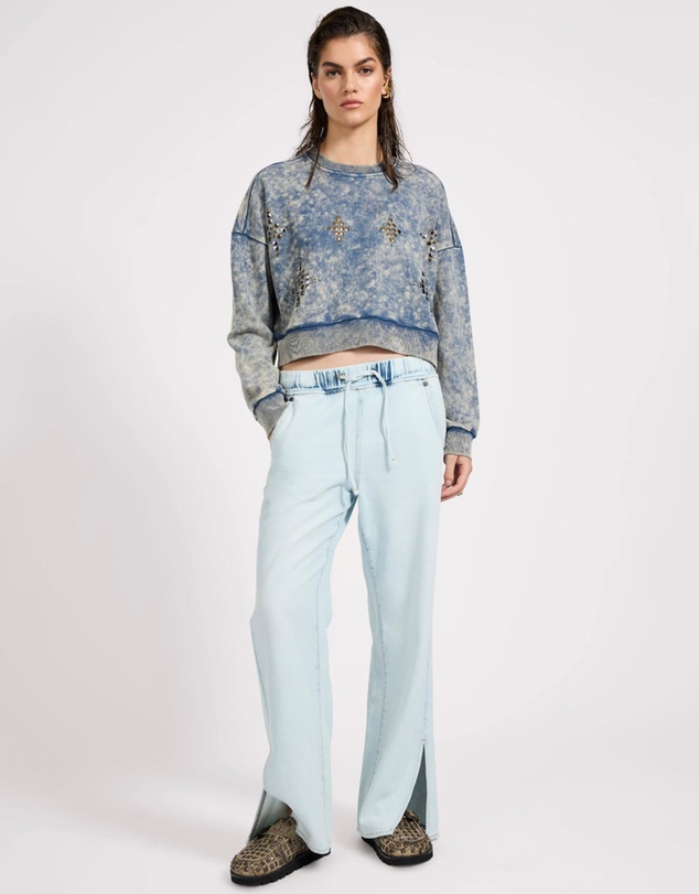 ONE TEASPOON - Fleece Cropped Star Studded Sweater - Acid Wash Blue