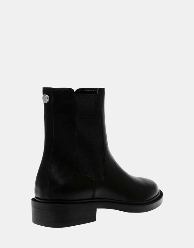 Steve Madden - Ridin Black Leather Boots