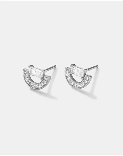 Ichu - Arched silver stud