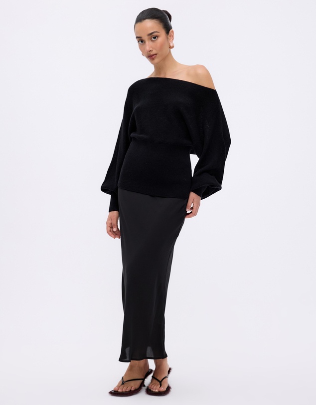 Minima Esenciales - Oriel Off Shoulder Knit Top