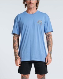 Vacancy Co - Peace & Leisure Tee