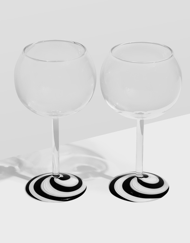 Fazeek - Swirl Wine Glasses Black/White