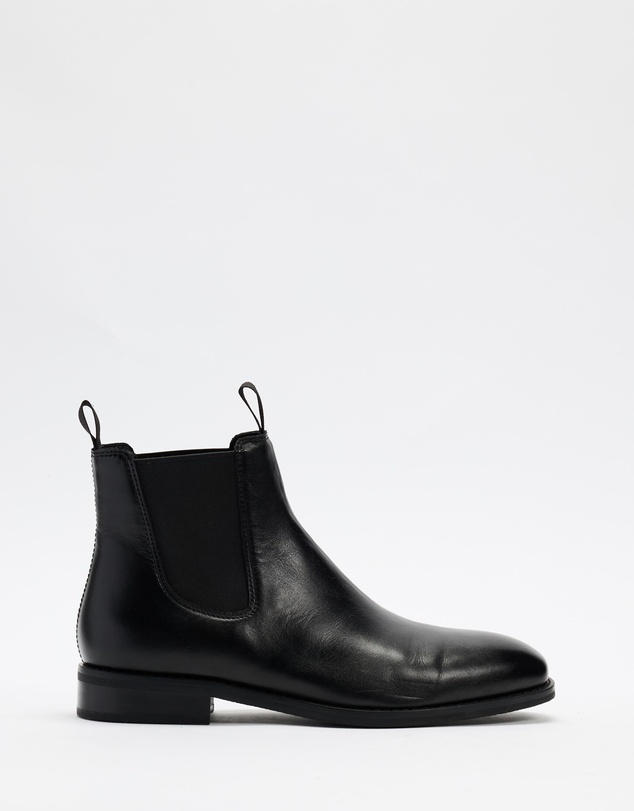AERE - Leather Chelsea Boots - Men's