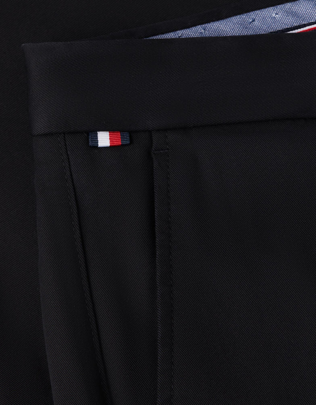 Tommy Hilfiger - 1985 Denton Pima Cotton Chinos