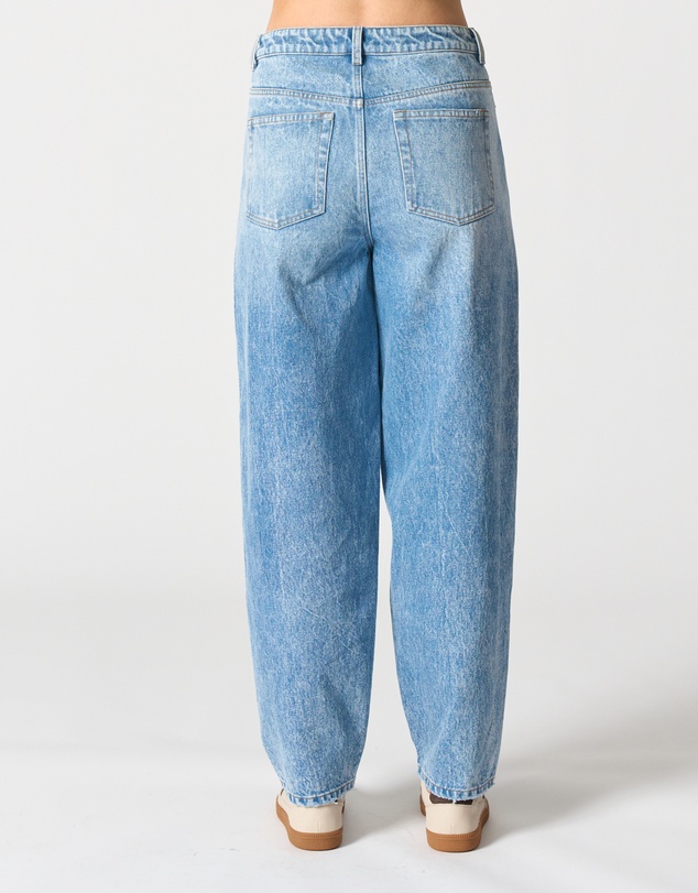 Walnut Melbourne - Laguna Jeans