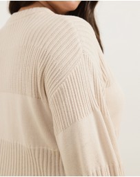 Atmos&Here Curvy - Irena Rib Knit Jumper