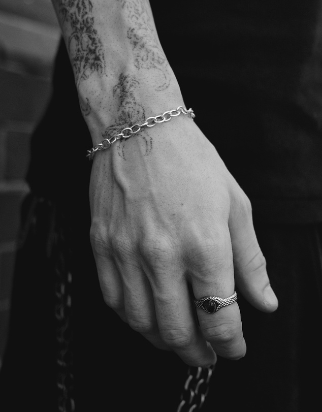 SUE THE BOY - Shackle Chain Bracelet