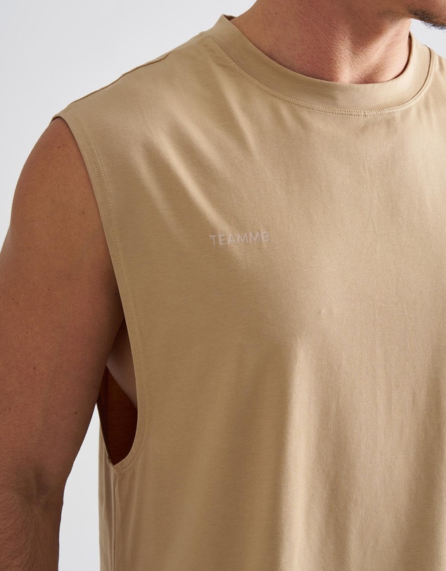 TEAMM8 - Strike Box Muscle Tank