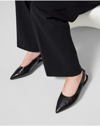 Commonry - Marcy Leather Flat