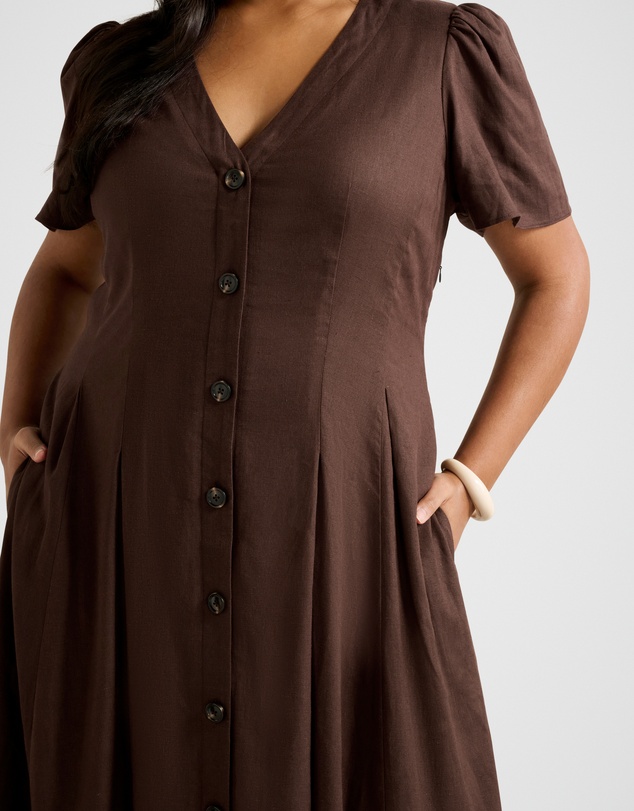 Forever New Curve - Sanna Curve V Neck Short Sleeves Midi Dress