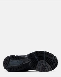 New Balance - 2002R - Men's