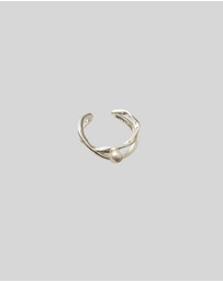 KAJA Clothing - Pearl hollow rings 2pc