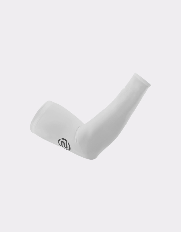 SKINS - SKINS Compression Unisex Series-1 Running/Football/Gym Arm Sleeve White