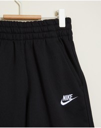 Nike - Sportswear Club Fit Shorts - Teens