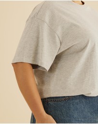 Atmos&Here Curvy - Organic Cotton Boyfriend Tee