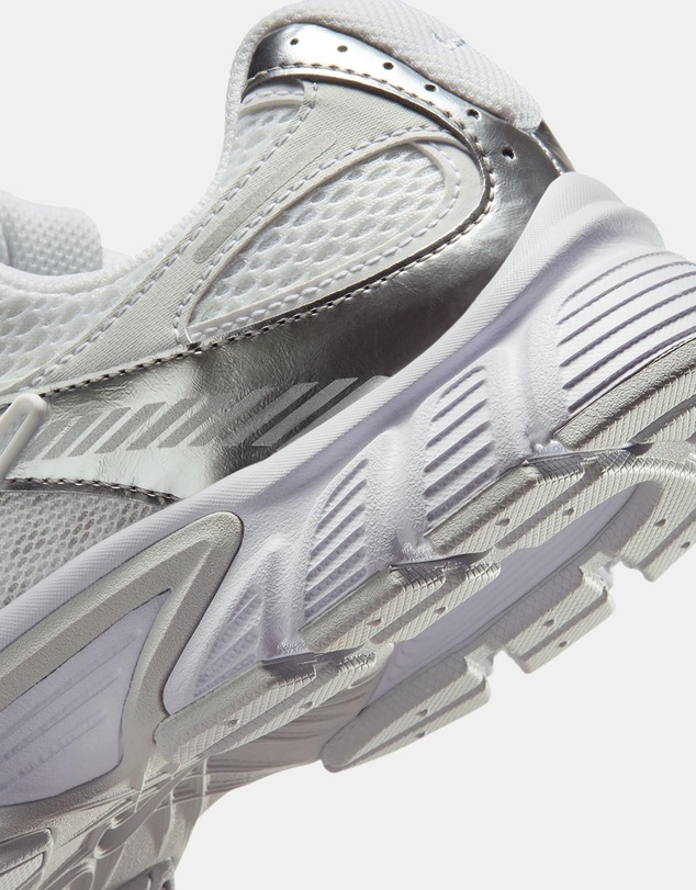 Nike - V5 RNR - Women's