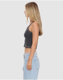 Thrills - Burning Hearts Base Tank