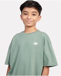 New Balance - Back Graphic Queue Tee