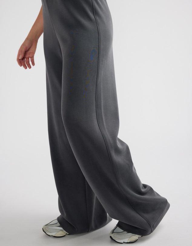 ENA PELLY - Alessa Relaxed Soft Jersey Pants
