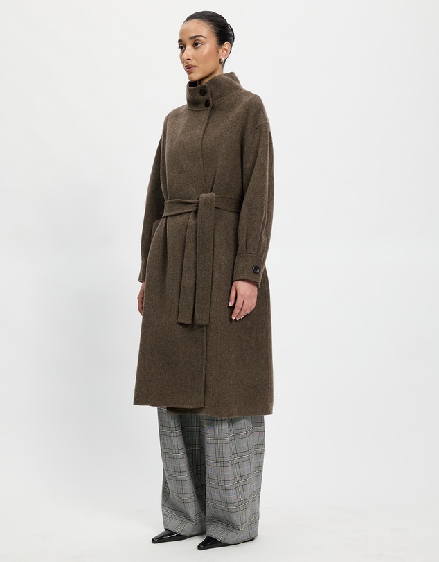 Lindsay Nicholas New York - Gallery Coat