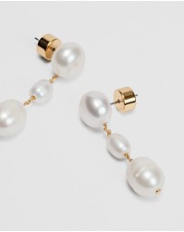 Country Road - Mia Freshwater Pearl Earring