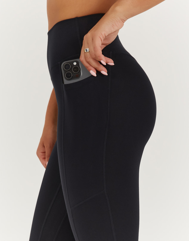 Muscle Republic - Motion 360 Pocket 7/8 Leggings