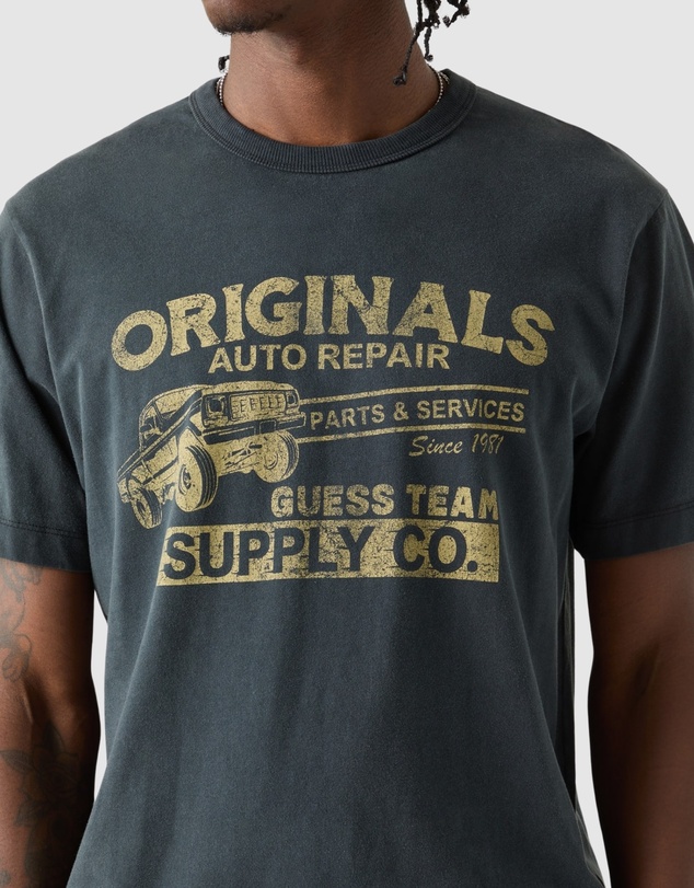 GUESS Originals - GUESS Originals Auto Repair Muscle T-Shirt