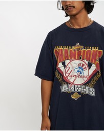 Vintage by The Real Deal - Pre Loved - 1997 MLB New York Yankees 'World Series' Tee