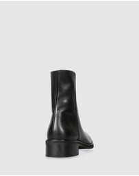 S by Sempre Di - Lauryn Ankle Boots