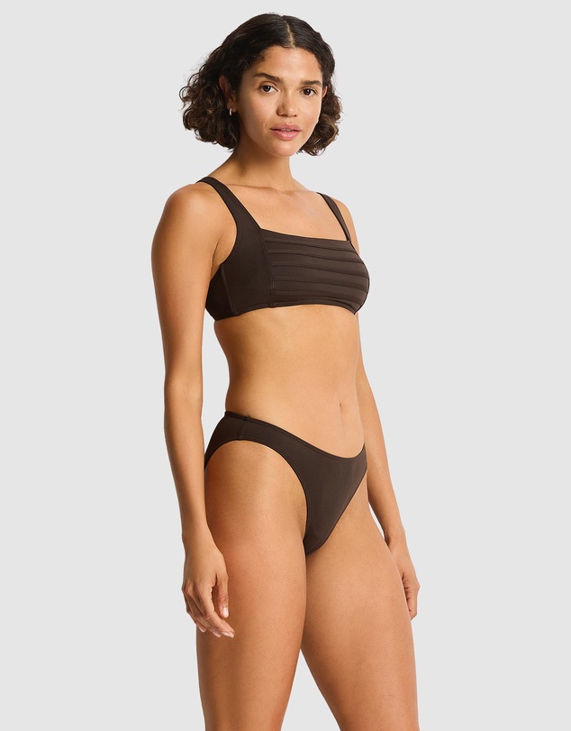 Sea Level Australia - De Luxe Sporty Mid Pants