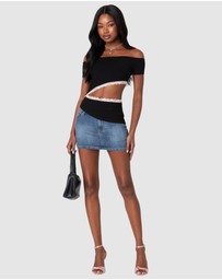 EDIKTED - Annaise Off Shoulder Cut Out Top