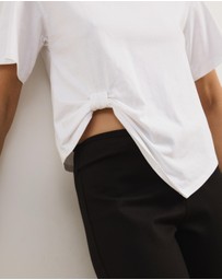 Atmos&Here - Lorrie Twist Waist T-Shirt