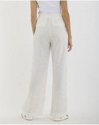 Amelius - Mia Pant