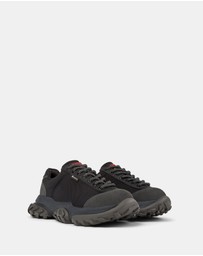 Camper - Trainers Karst Trek